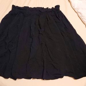 Bascic black skirt